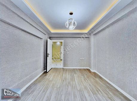 Çözüm Yeni Bina 4+1 Full Yapılı Geniş Ve Ferah Ön Cephe Orta Kat