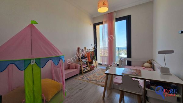 Evre Emlaktan Havuzlu Sitede Satılık 3+1 Ebeveyn Banyolu Daire