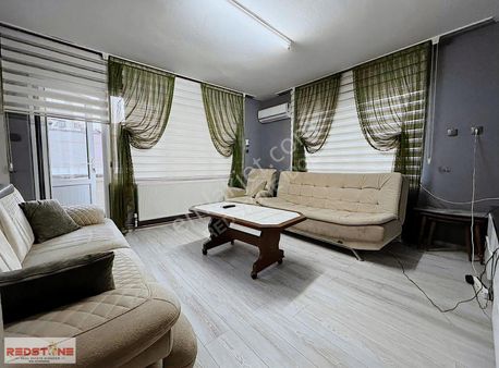 Redstone İdol Gayrimenkul'den Saraylar'da Satılık 2+1 Daire