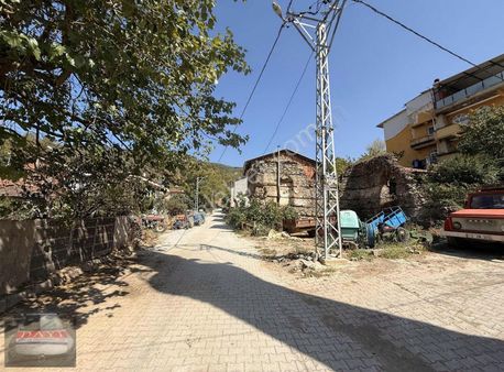 Dayı Emlaktan Köy İçinde Satılik Mustakil Ev