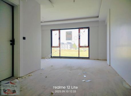 Korucuk Yolunda 5+1 Ultra Lüks 300m2 Teraslı Satılık Villa