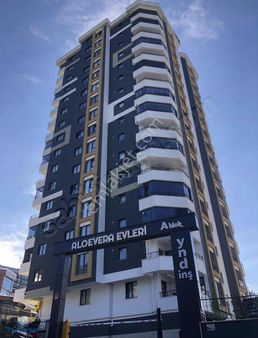 Hüseyin Ülker'den Deniz Manzaralı Ebeveyn Banyolu 4+1daire