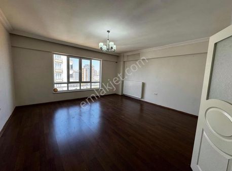 Beymahall Fıstıklık Merkezi Konumda Satılık 3+1 Daireler