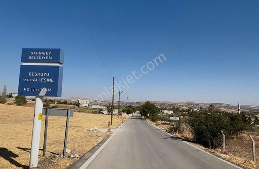 Beymahall Gyo Beşkuyu Asfalt Üstü Çevrili Yatırımlık Arazi