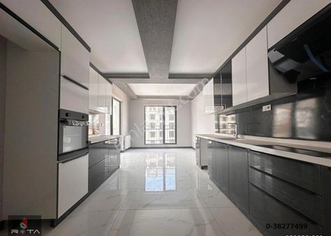 Rotadan Bulvar Yakını 9.kat 4+1 210m2 Süperlüx Site Dairesi !!!