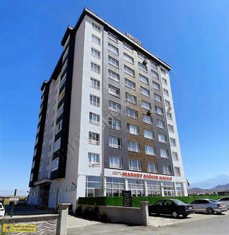 Şehir Hastanesi Tramvay Durağı Karşısı Meskenli Daire