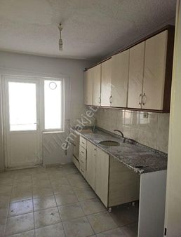 Balıkesir Karasi İlcesi Toki Yeni Mah De 3+1 Kiralık Daire