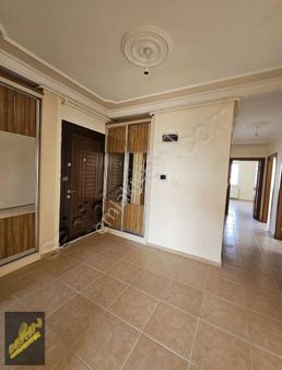 2000 Evlerde 4+1 Kapalı Mutfak Merkezi Konum Cıraklık Eğitim Ark