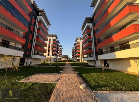 Site İçi Ultra Lüks Büyük Balkonlu Sıfır Bulvarda