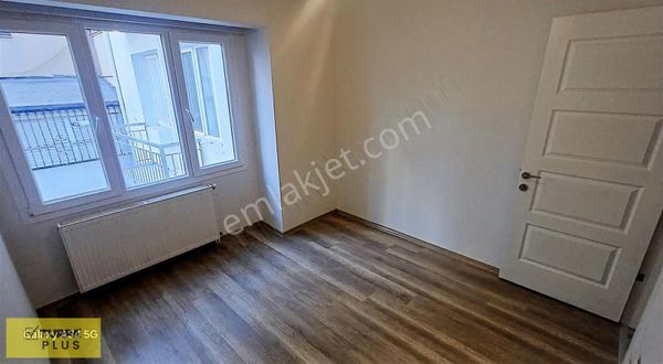 Araphasan Mh İnönü Caddesi Metro Yakını Doğalgazlı Satılık Daire