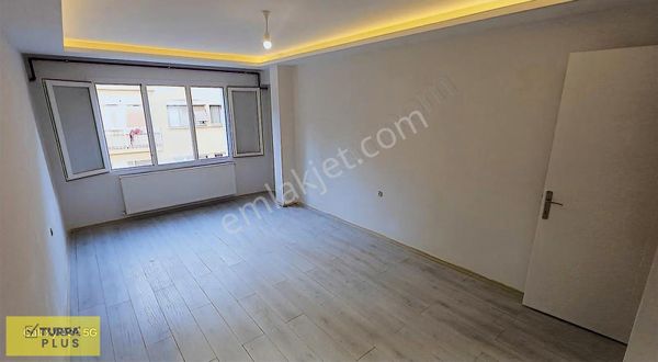 Araphasan Mh İnönü Caddesi Metro Yakını Doğalgazlı Satılık Daire