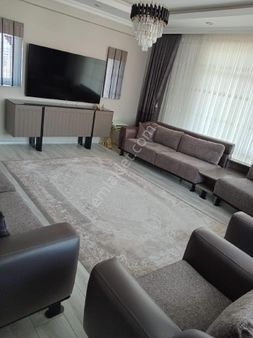 Kosova Mahallesinde Göz Hastanesi Yanı Satılık Dubleks 5+2 Daire