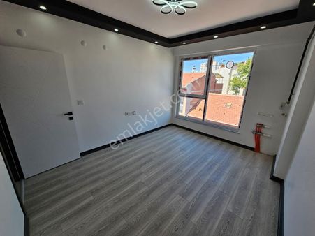 *genç Grup* Gültepe Mah Halk Cad Yakını Yerden Isıtma Ayrı Mutfak 1+1