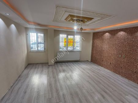 🏡 Tevfikiye Mahallesi 🏡 ✅3+1 120 M2 5 Katlının Zemin Katı ❇️ Kapalı Mutfak