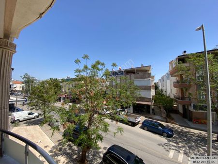 Çamlıkta Satılık Uygun Fiyata Cadde Cepheli Geniş 2+1 Daire