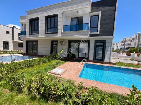 Mersin Kapızlı Bakanlıklar 3+1 Satılık Dubleksler