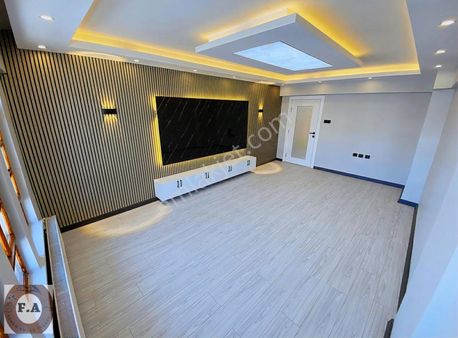 Senem'den Fırsat Daire Bölük Cd Üzerinde Lüks Yapılı Ara Kat 3+1