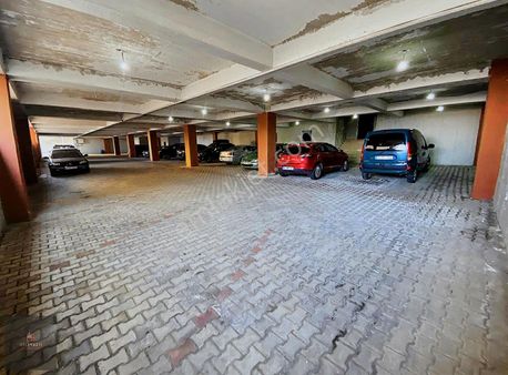 Hatipoğlu Gayrimenkulden 2 Nolu Beşirlide Kiralık 4+1 Daire