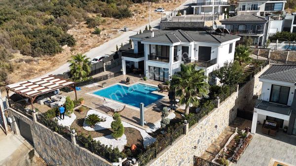 Akbük’te 1 Dönüm Arsa İçinde Akbük’ün En Güzel Villası