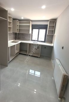 Meydan Tramvaya Çok Yakın, Doğalgazlı Sıfır Satılık Daire