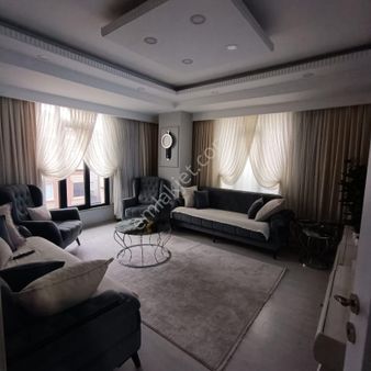 Alemdar'dan Sultangazi Cebeci Meydan Lıfe Sitesi'nde Satılık 3+1