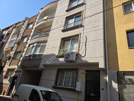 İzmir Gaziemir Gazi Mahallesinde 3+1 Kiralık Daire