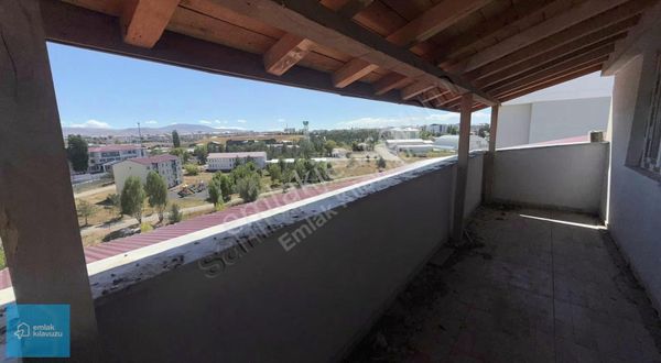 Emlak Kılavuzu By Sadik'ten 5+1 Dublex Sıfır Daire