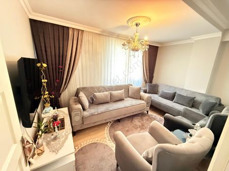 Çırpıcı Mahallesinde Satılık 3+1 Dubleks 10 Yıllık