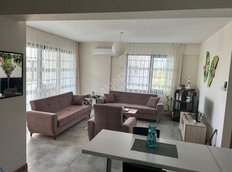 Girne Alsancak'ta Havuzlu Site İçerisinde Full Eşyalı Kiralık 2+1 Daire !!