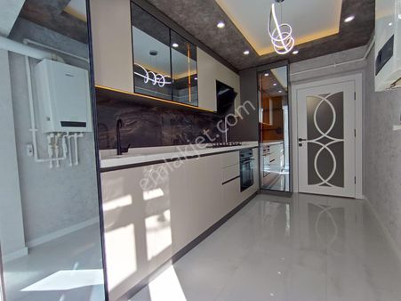 Yazıcı'dan Maraşal Çakmak Mahallesinde Full Yapılı 3+1 Satılık Daire