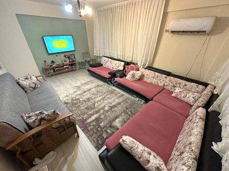 ▓jet Emlaktan Sarıkızda Ön Cephe Arakat Fırsat Fiyatta 2+1 Daire