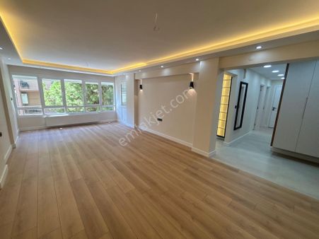 K.yaka Bostanlıda İzban Hattında Asansörlü Tadilatlı 3+1 K-27