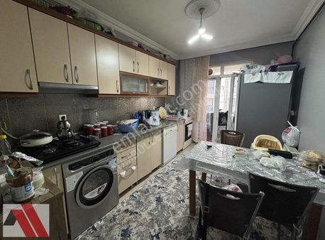 Sümbüller'den Cadde Üzeri Arakat Asansörlü Geniş 2+1 Daire