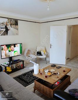 Mevlana Mah Balkonlu Geniş Temiz Arakat 2+1 Satılık Daire