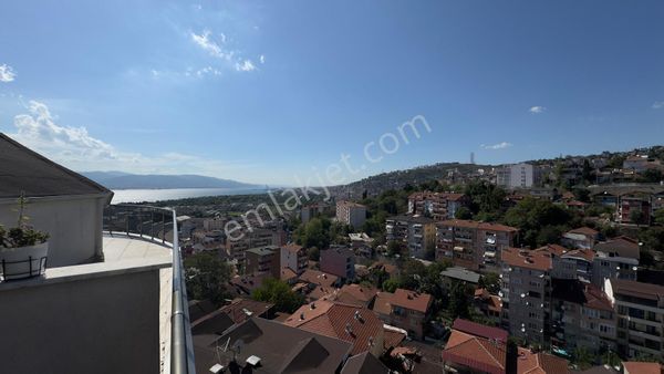 Merkeze Yakın, Ebeveyn Banyolu, Asansörlü Satılık Daire