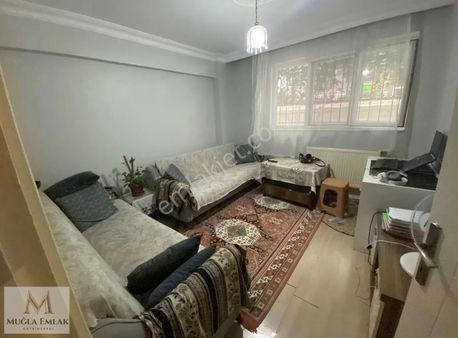 Muğla Emlaktan Kavaklıderede 75m 2+1 Bakımlı 12 Yıllık Bahçe Kat