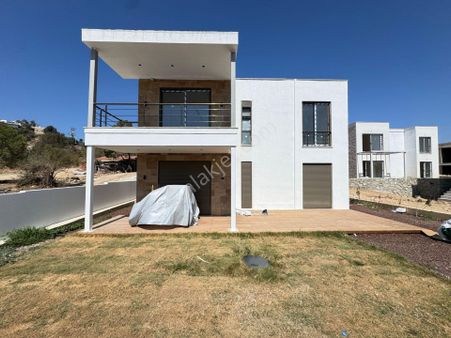 Agr Group'tan Dereköy Satılık 2+1 Sıfır Üst Kat Daire