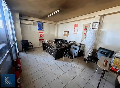 Yeni Sanayi Köşebaşı Kiralık Dükkan