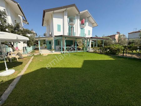 Denize Yakın Muhteşem Villa