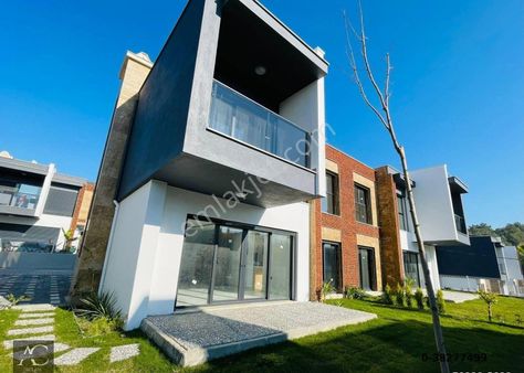 Merkezı Konumda-7/24 Guvenlık-havuz-bahçe-otopark-merkezi Sıstem-yeni-ultra Lüx-fırsat Villa