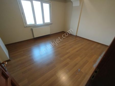 Sultançlifigi Mah.de 2+1 95 M2 2.ci Kat Daire
