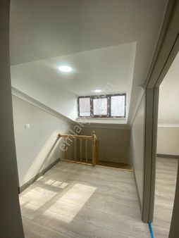 Arı Emlaktan 2+2 155 M2 Sıfır Dubleks Daire Manzaralı