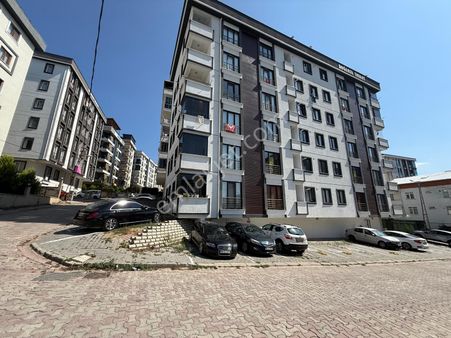 Çekmeköy Çatalmeşe'de Açık Otoparklı 3+2 Dubleks Görmeye Değer