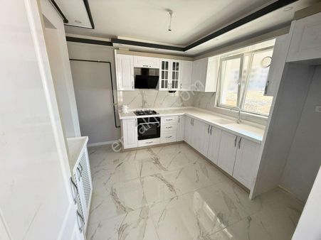 Yıldız'dan Şık Tasarımlı Full Yapılı Geniş 2+1 Y.giriş Fırsatı !!!!