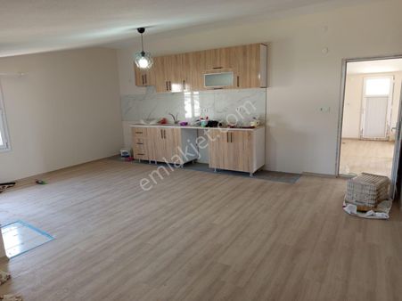 Karaçulha Üniversite Yakını Geniş 3+1 Daire