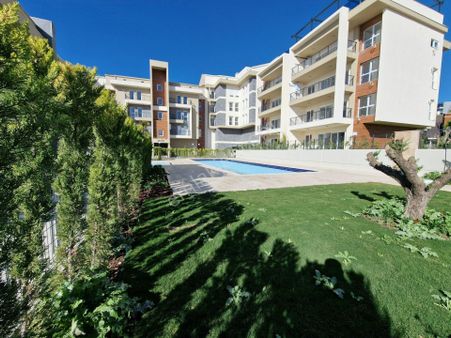 Ege Mahallesinde Deniz Manzarali Çati Dublex 4+1 Yeni Daire