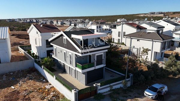 ⚡️tam Müstakil 4+1 Triplex Villa Havuzlu & & Eşyalı⚡️