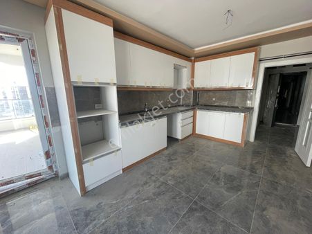 Yenikent Fevzi Çakmak Mah.de 4+1 Bağımsız Satılık Daire Es-as Emlakta