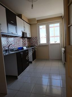 Çayırova Emek Mahallesinde 2+1 Arakat 110 M2