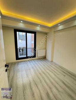 Acar Emlaktan Yeni Mah Satılık 1+1 Lüx Daire